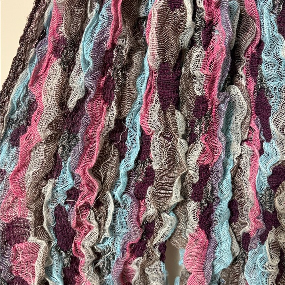 Multicolor Ruffled Scarf - Picture 2 of 3